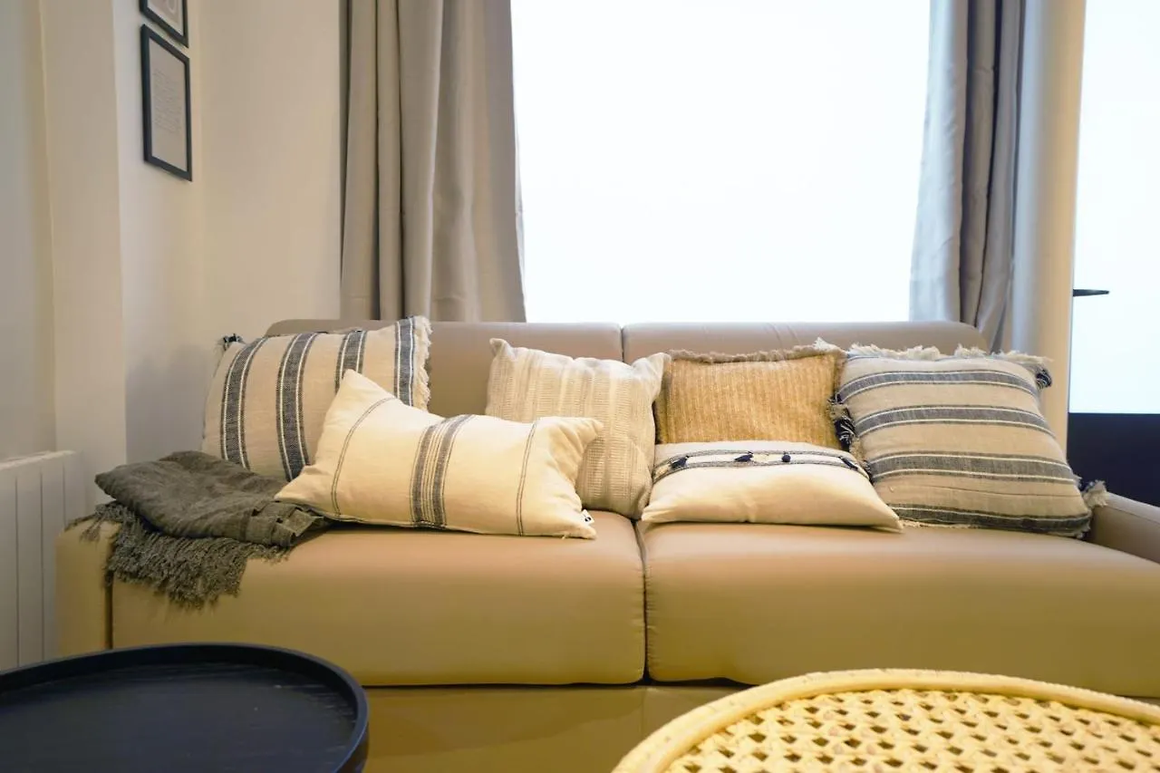 Beautiful 45 M2 In Parigi