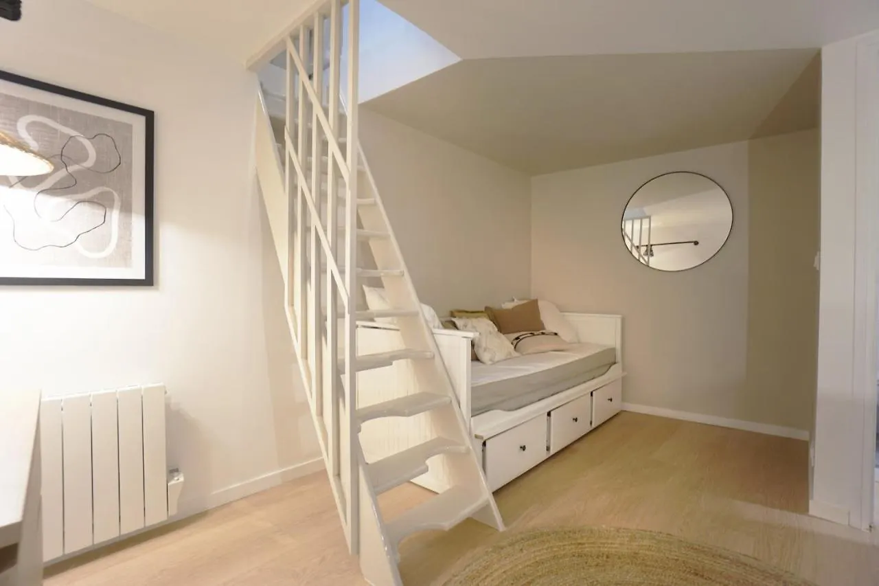 Beautiful 45 M2 In * Paris